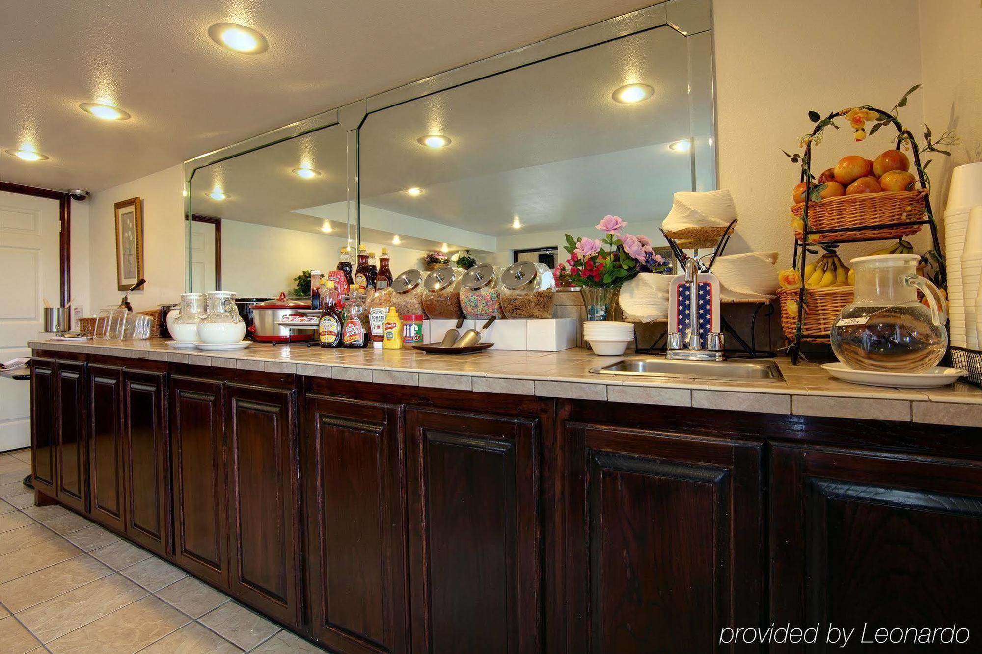 Americas Best Value Inn Paris Extérieur photo