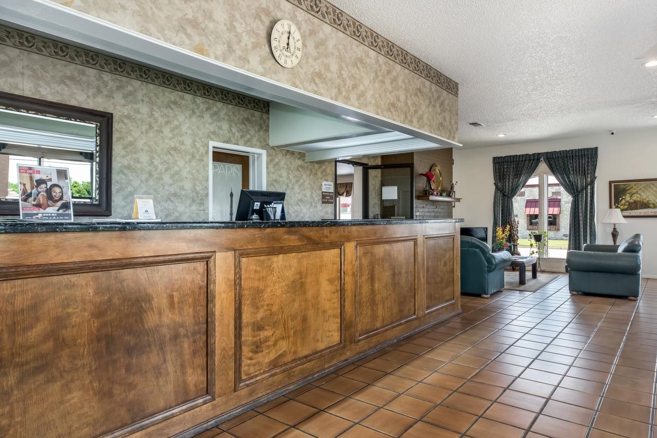 Americas Best Value Inn Paris Extérieur photo