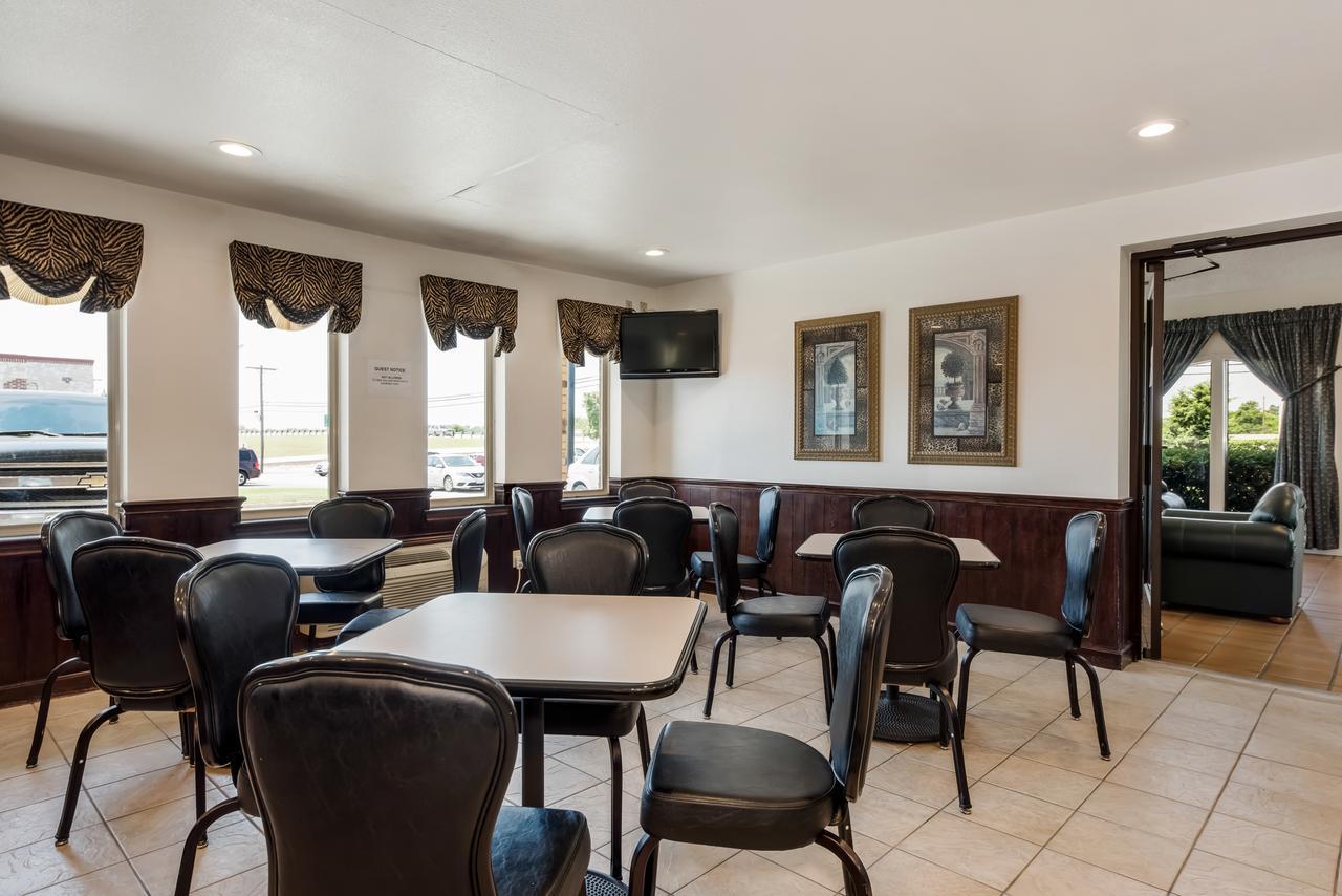 Americas Best Value Inn Paris Extérieur photo